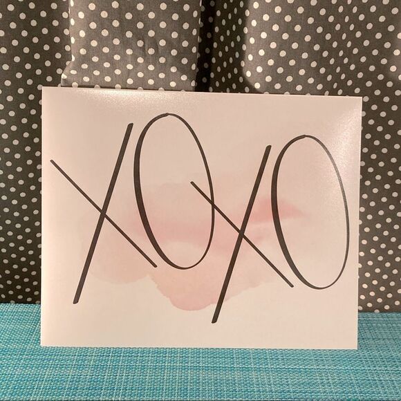 XOXO Print 8x10 - Picture 2 of 2